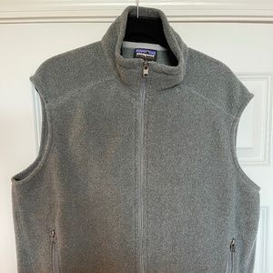 Men's Patagonia Synchilla vest in gray, large